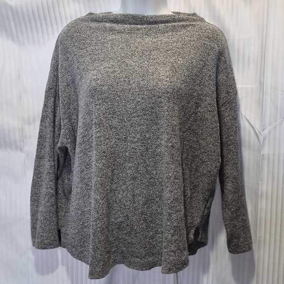 Old Navy Sweaters - Cozy Gray Knit Boatneck Sweater
